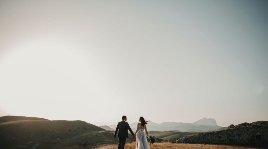 4 Destination Wedding Tips To Make Your Planning Easier 1 foto pettine IfjHaIoAoqE unsplash scaled
