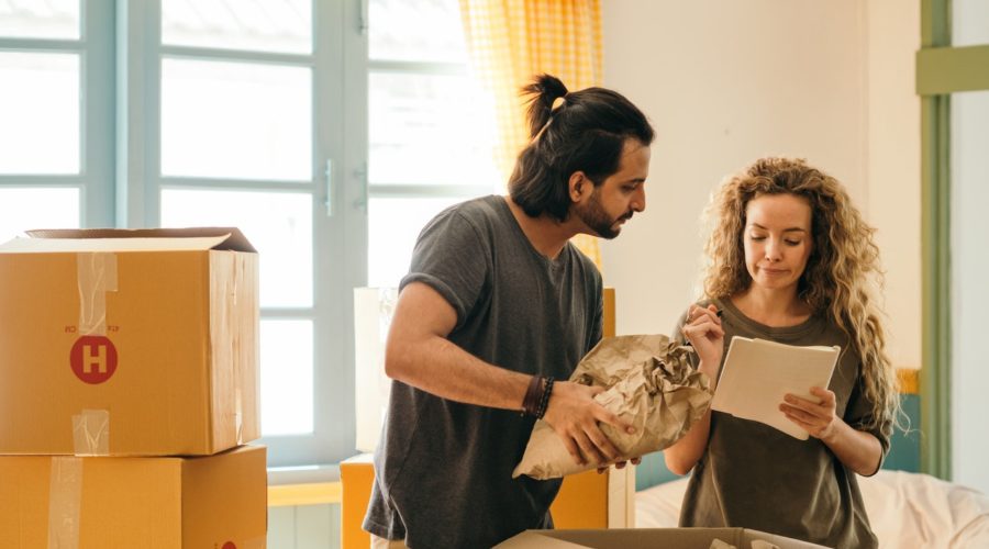 How to Move to a Brand-New City 3 pexels ketut subiyanto 4247768